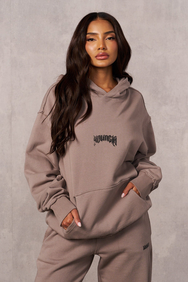 Sudadera con capucha rebelde